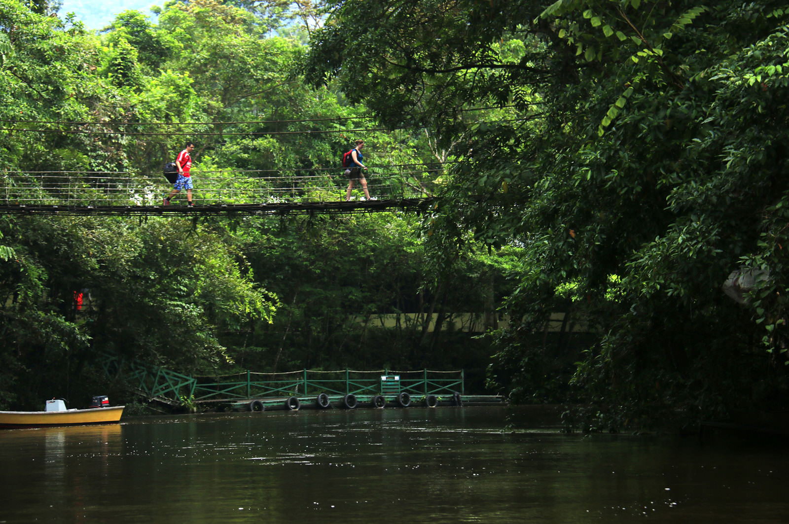> Malaysian Borneo Adventure Tour